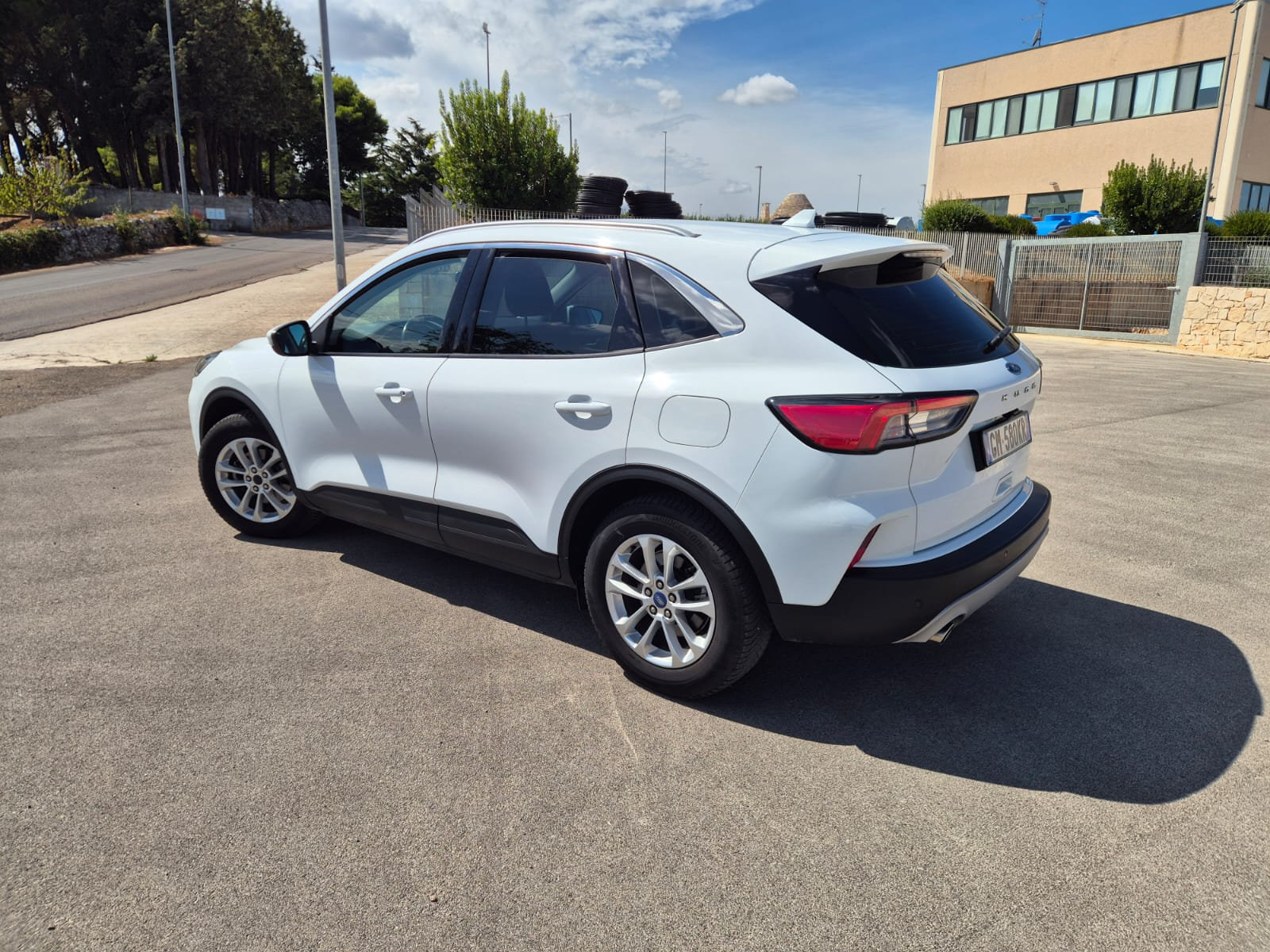 Ford Kuga 1.5 EcoBlue 120 CV Automatica — foto 2