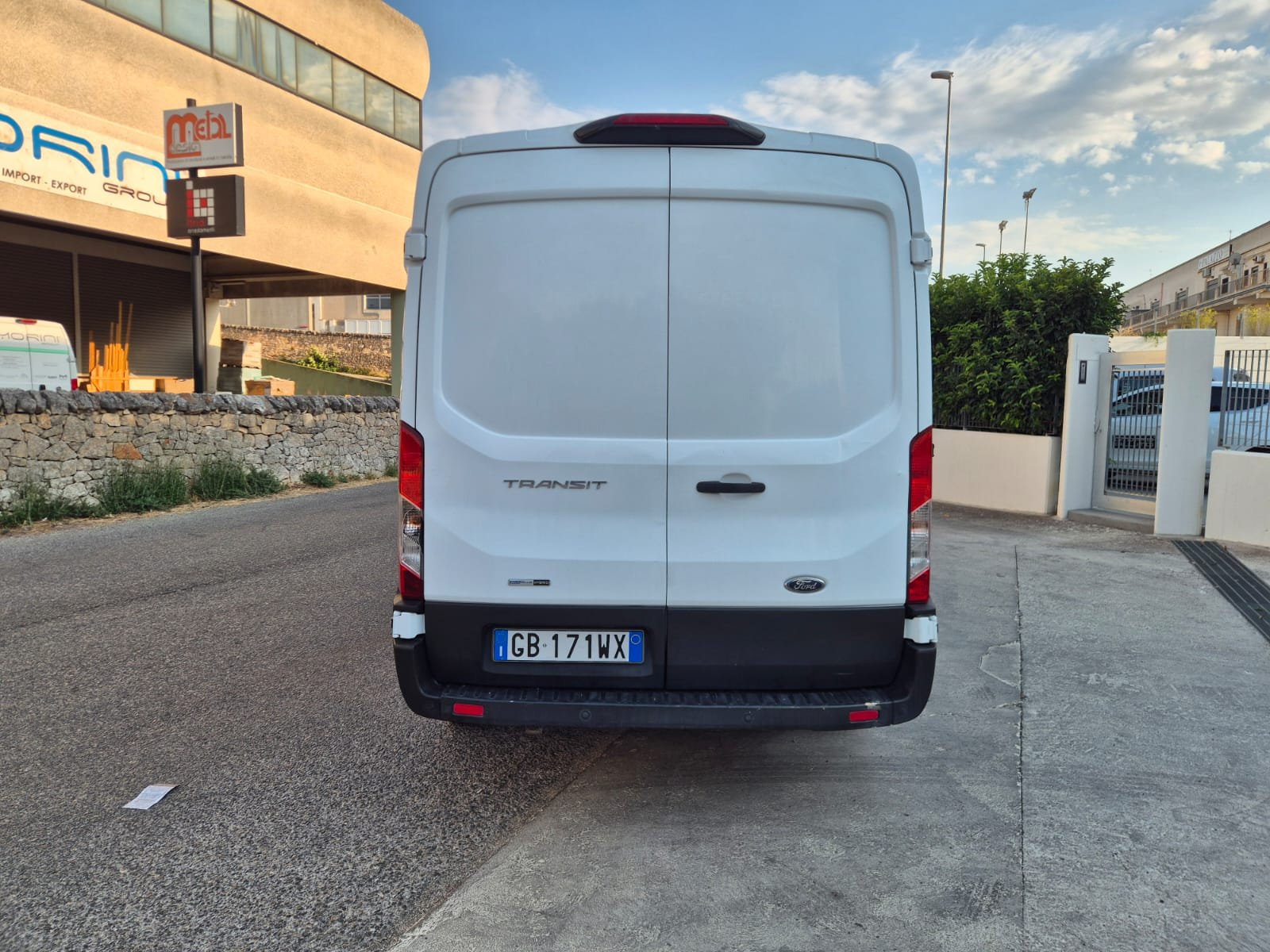 Ford Transit 290 L2 H2 Trend 2.0 TDCi MHEV 130 CV — foto 2