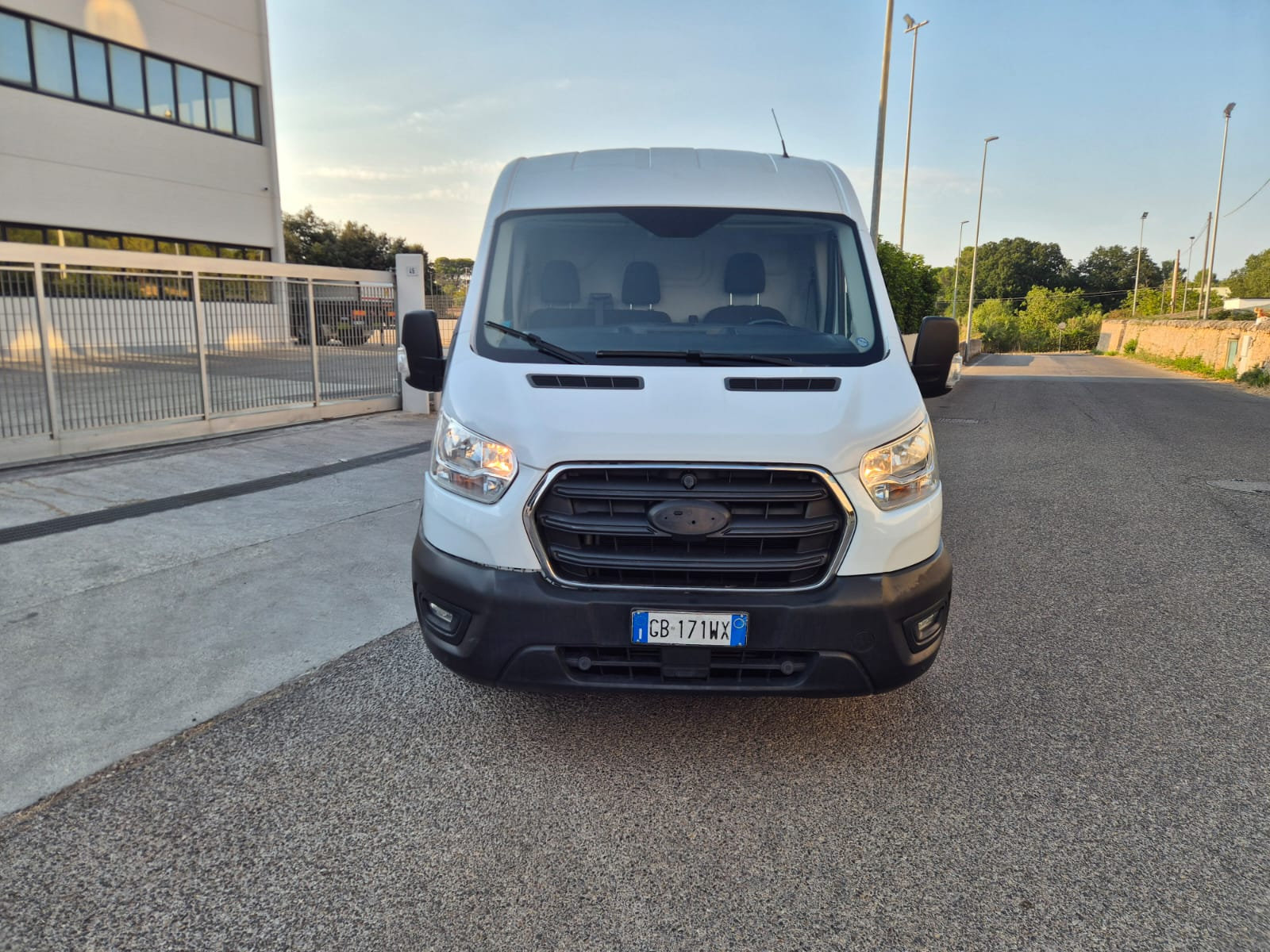 Ford Transit 290 L2 H2 Trend 2.0 TDCi MHEV 130 CV — foto 9