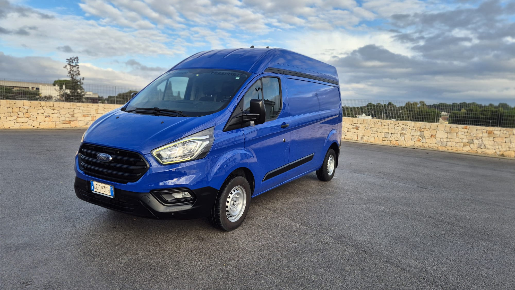 Ford Transit Custom 300 L2 H2 Trend EcoBlue Hybrid 170 CV — foto 3