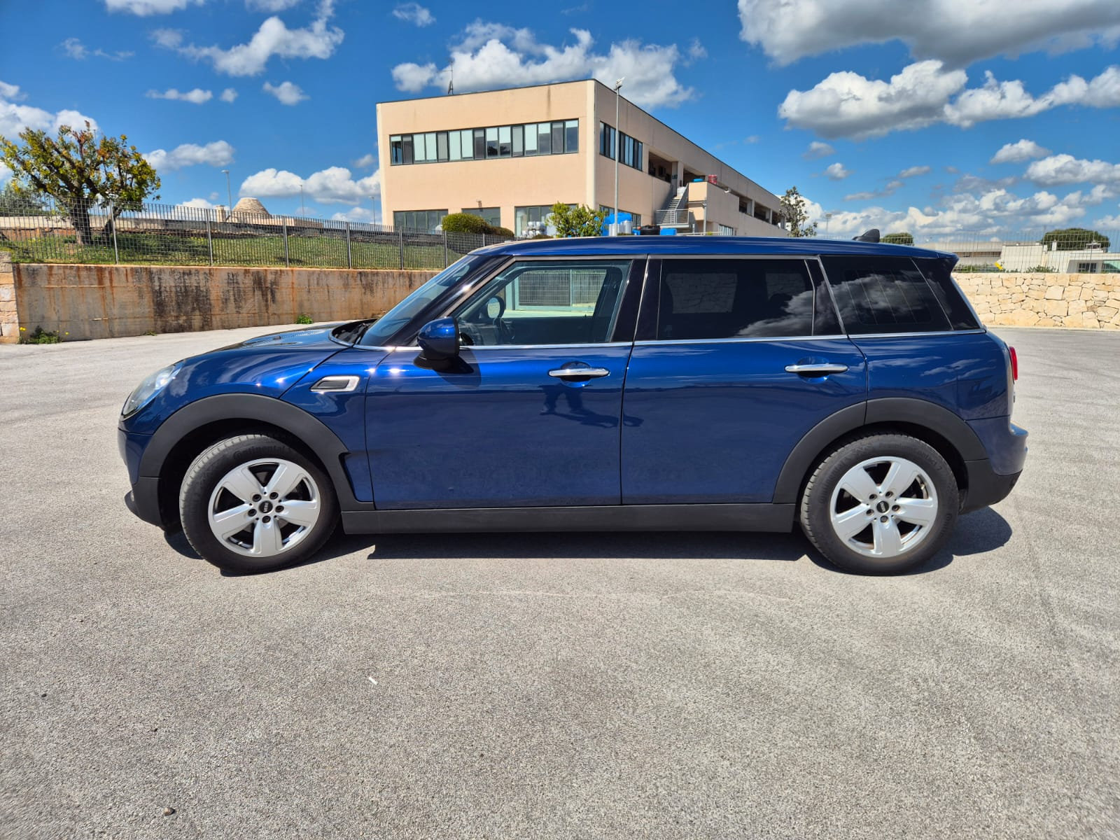 MINI Clubman One D Automatica — foto 9
