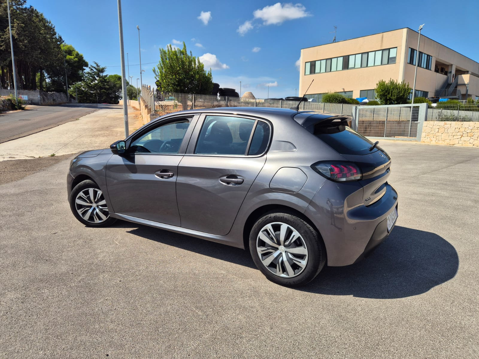 Peugeot 208 1.5 BlueHDi 100 CV — foto 5