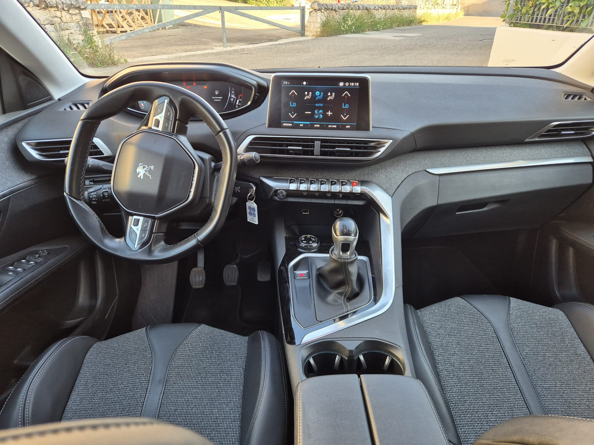 Peugeot 3008 1.5 BlueHDi 130 CV Allure — foto 10