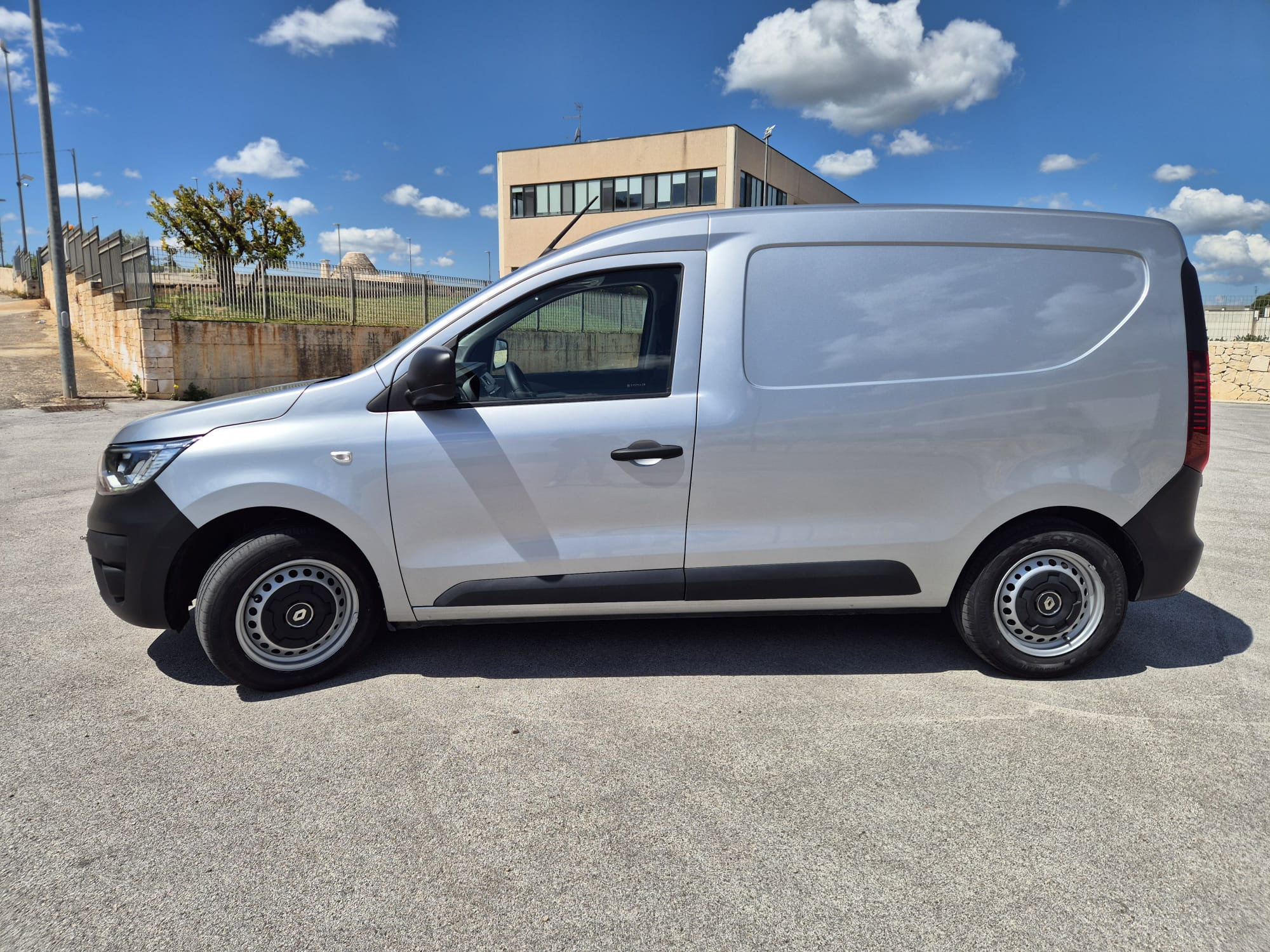 Renault Express 1.5 Blue dCi 95 CV Coibentato — foto 11
