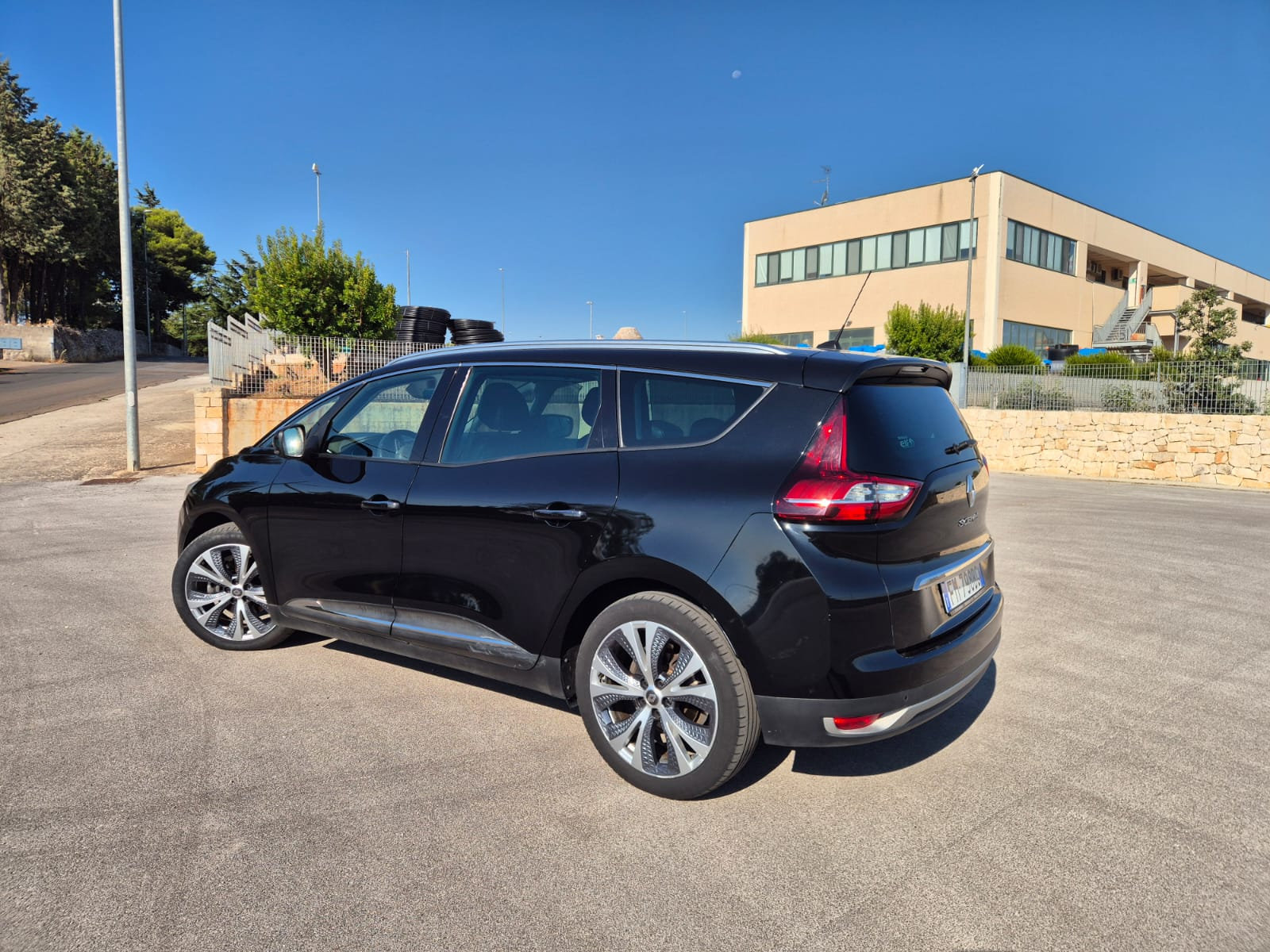 Renault Scenic 1.5 dCi 110 CV Energy Zen 7 posti — foto 12